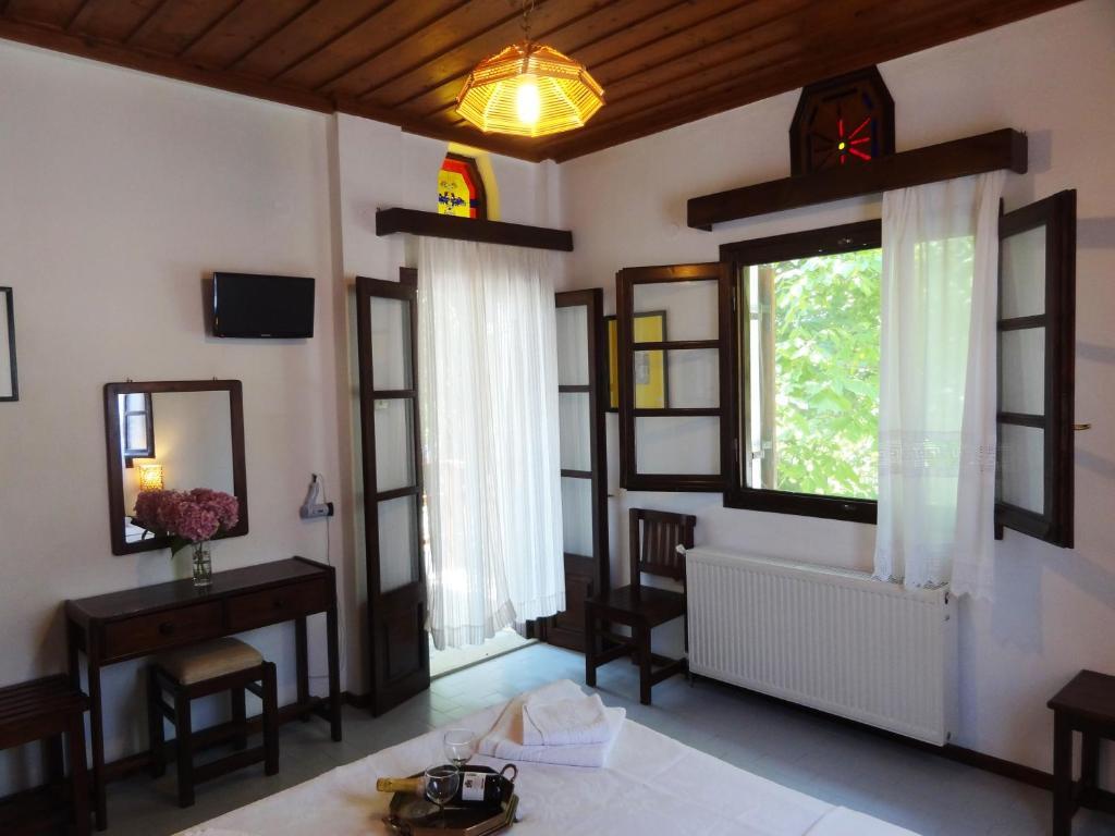 Hotel Vrionis Agios Dimitrios  Bilik gambar